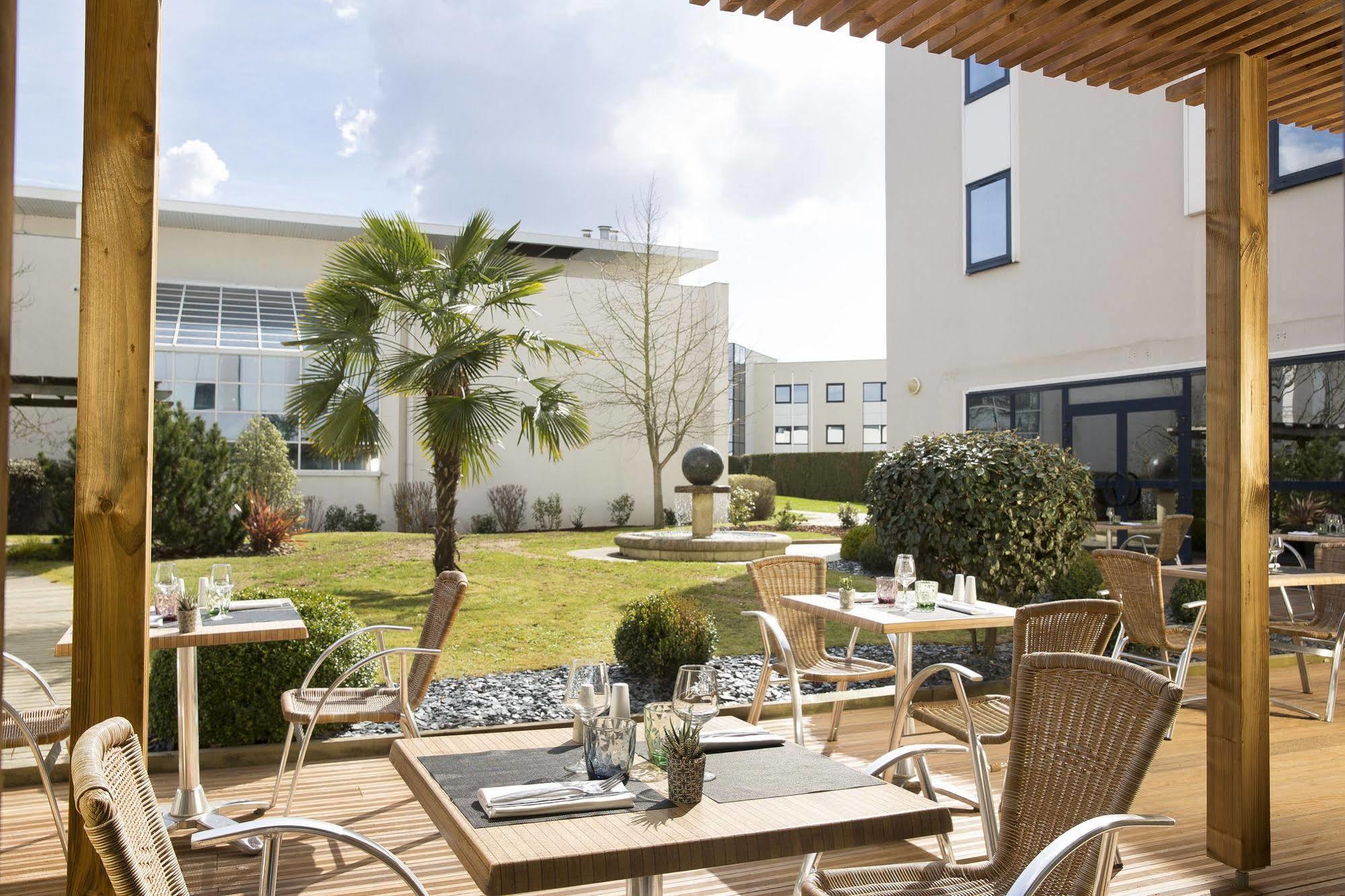 Oceania Rennes Saint-Grégoire Exterior foto